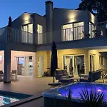 فيلة Casa Belladonna By Briskva *
