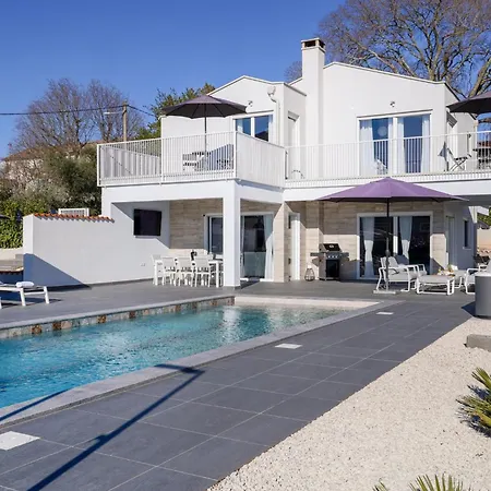 Βίλα Casa Belladonna By Briskva *