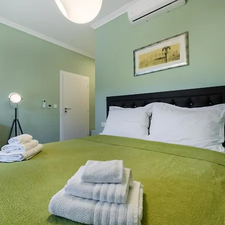 Villa Casa Belladonna By Briskva