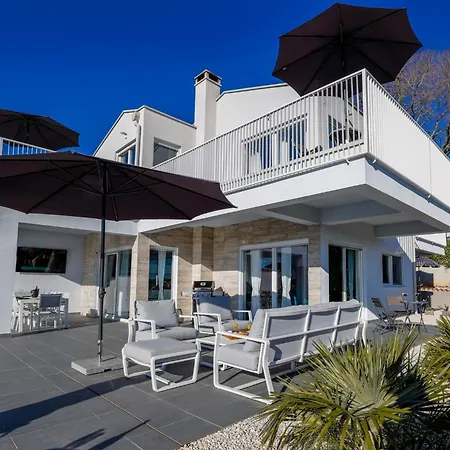 Casa Belladonna By Briskva